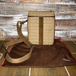 Coach Signature cross body messenger handbag